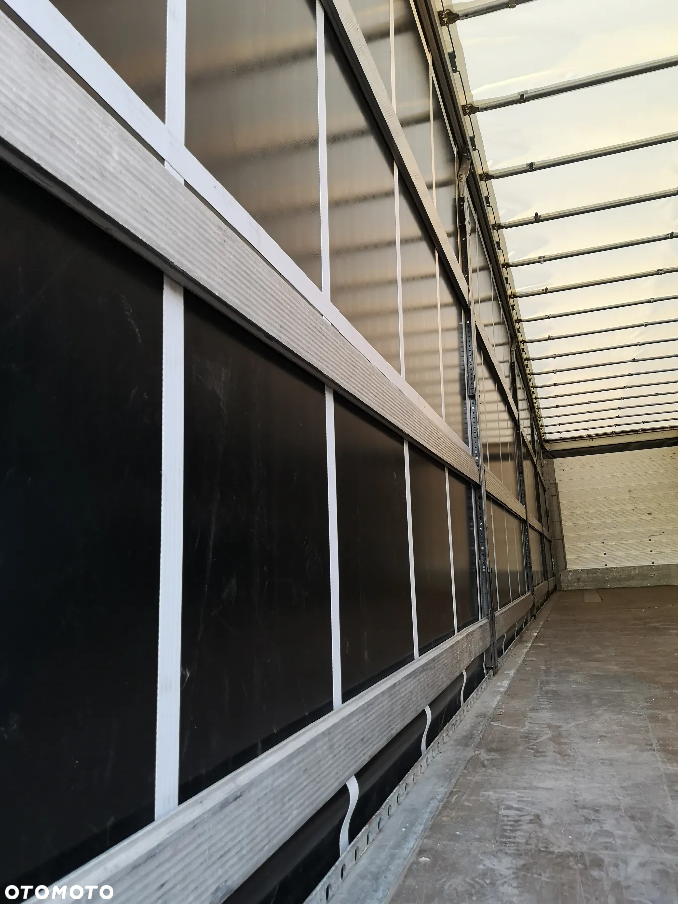 Schmitz Cargobull - 10