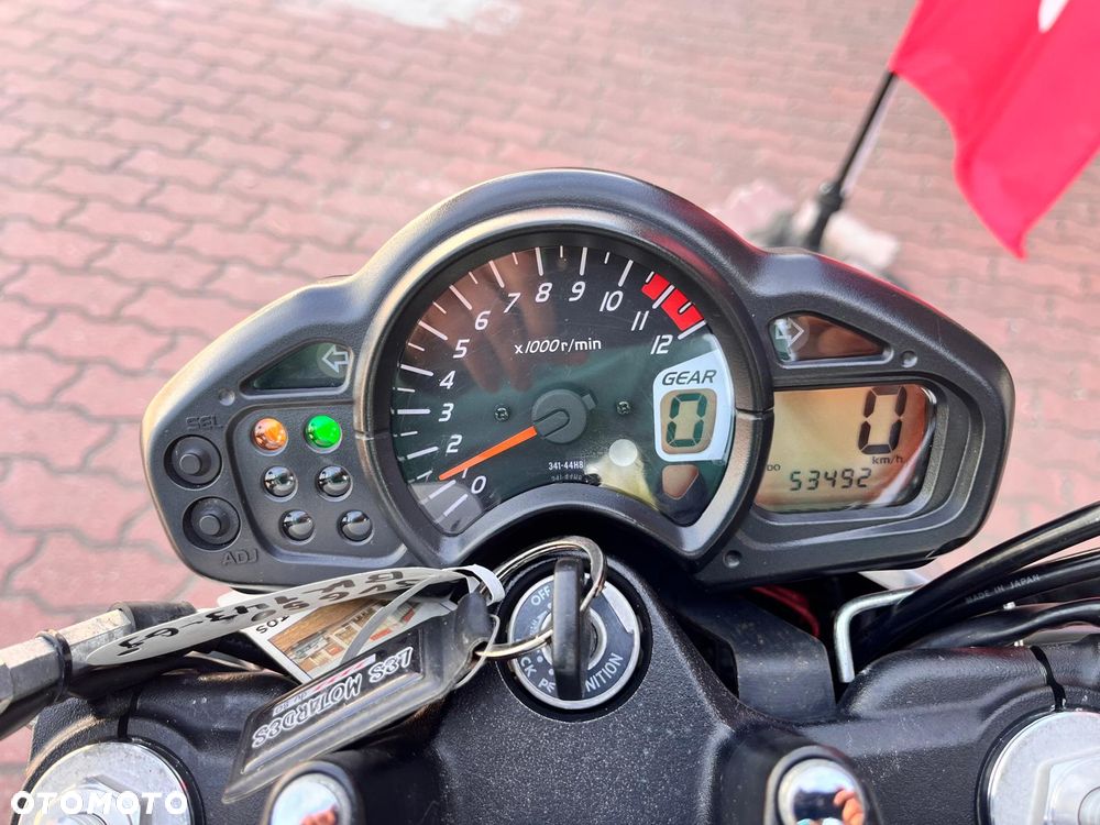 Suzuki Gladius - 11