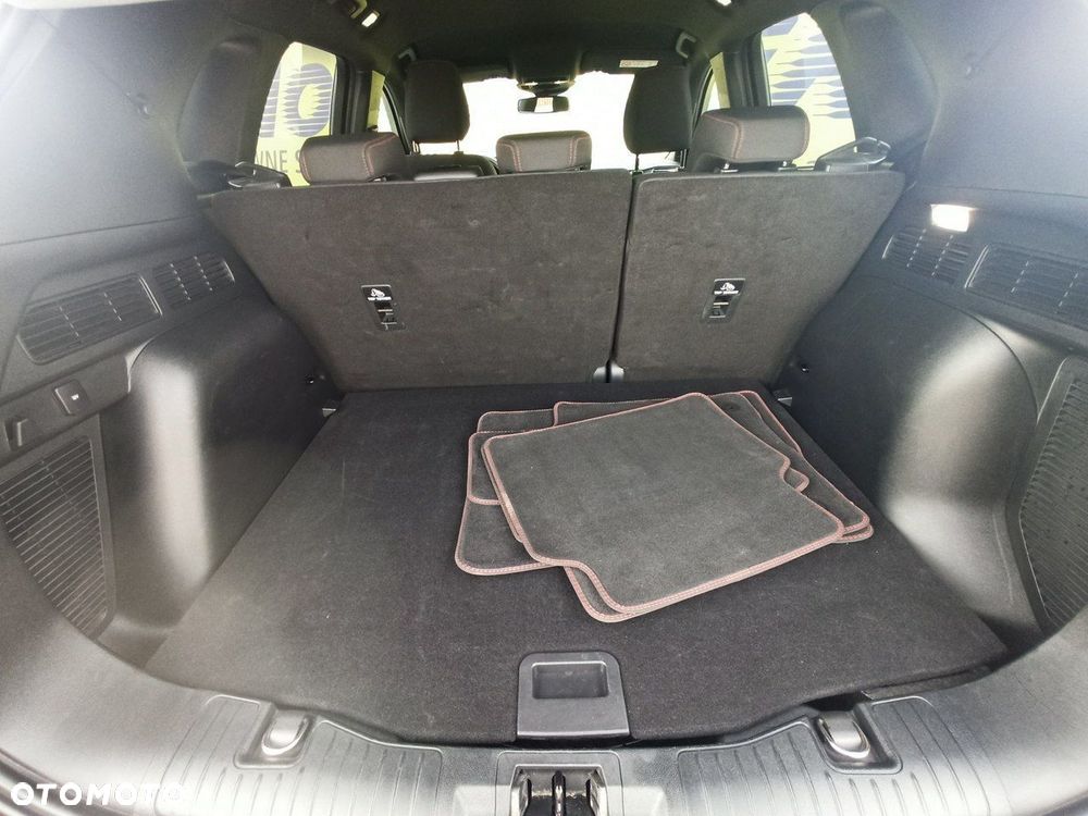 Ford Kuga - 9