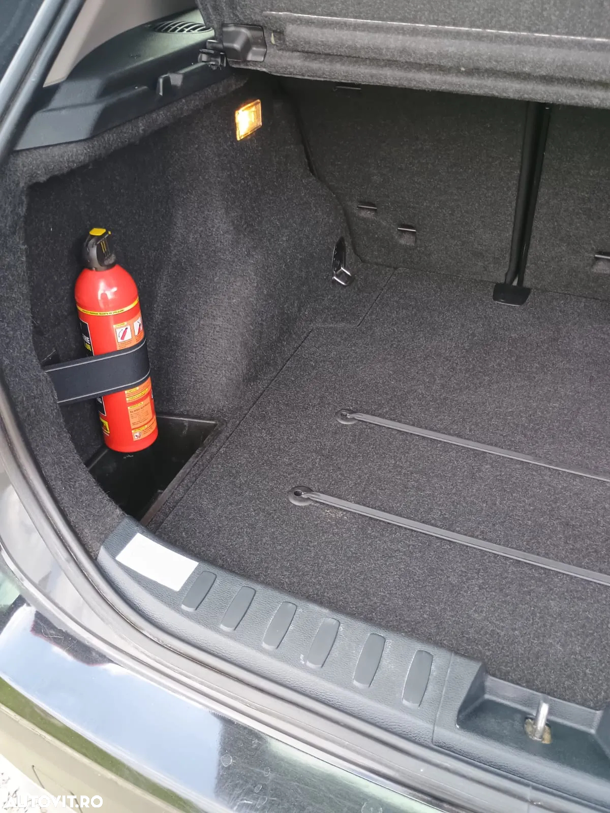BMW X1 sDrive18d - 13
