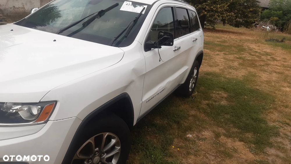 Jeep Grand Cherokee - 16