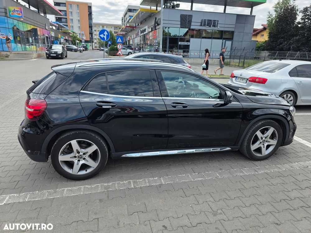 Mercedes-Benz GLA - 2