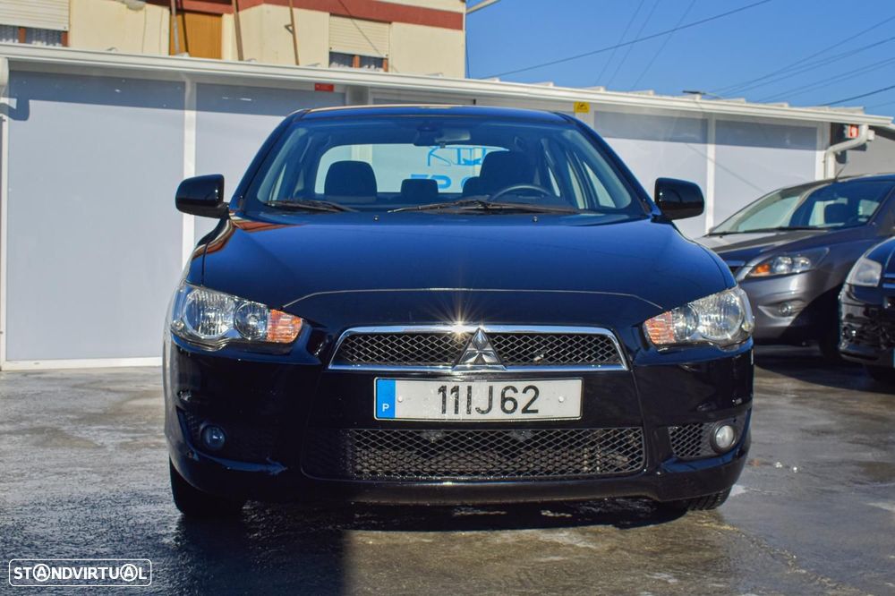 Mitsubishi Lancer 1.5 Invite - 1