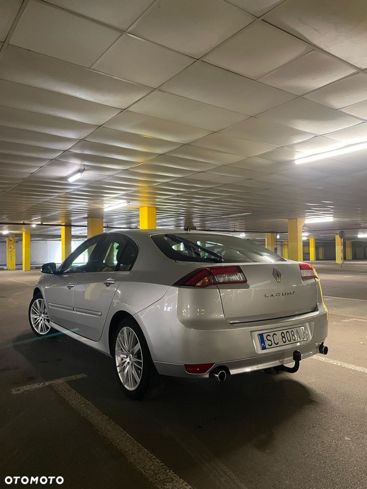 Renault Laguna 2.0 dCi Initiale - 4