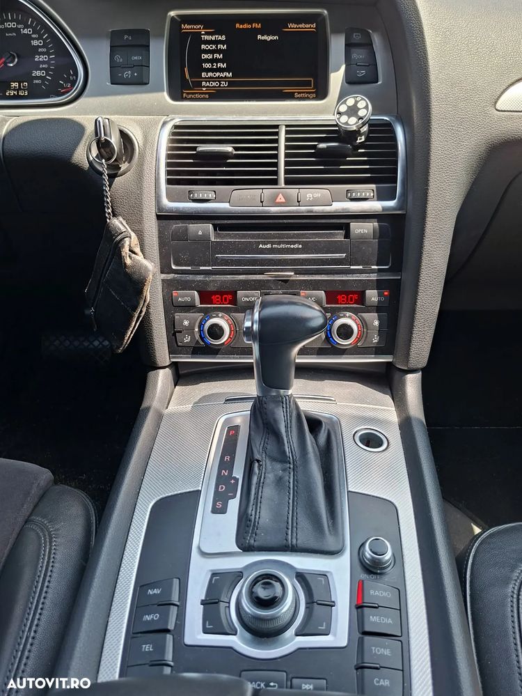 Audi Q7 3.0 TDI Quattro Tip - 9