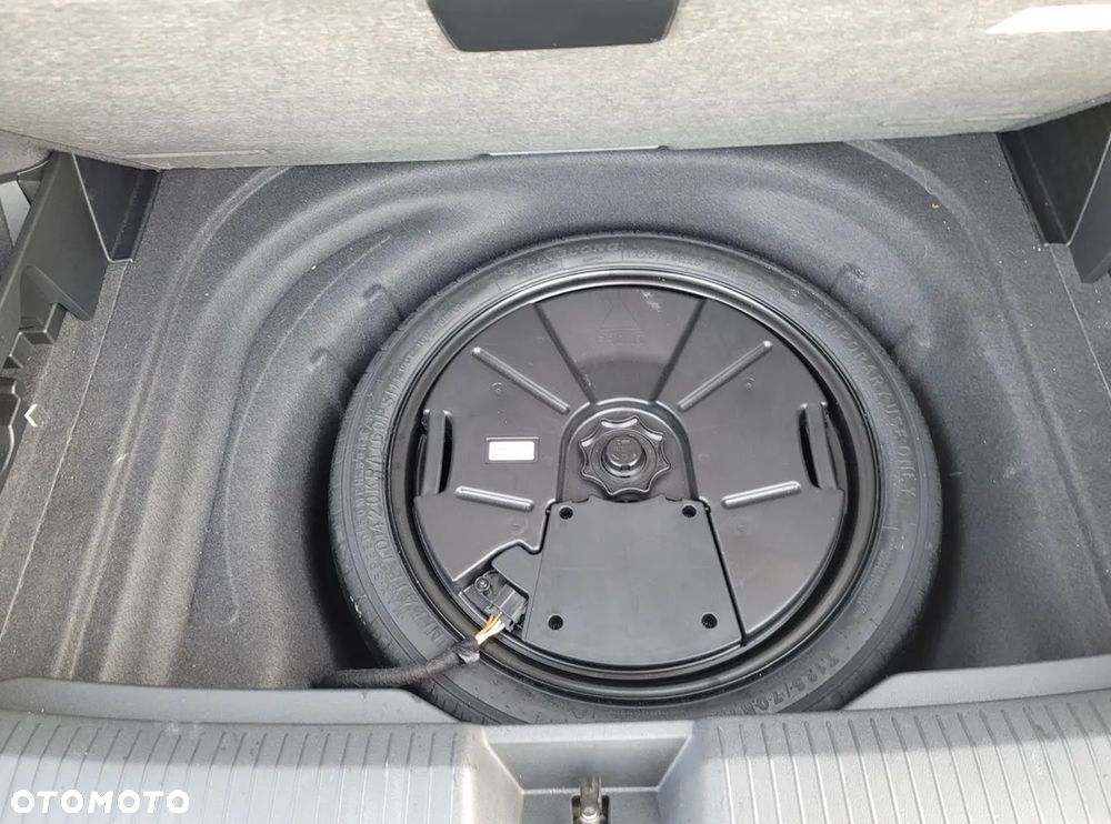 Volkswagen Golf - 11