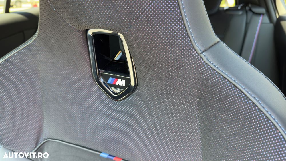 BMW M1 M135 xDrive AT - 34