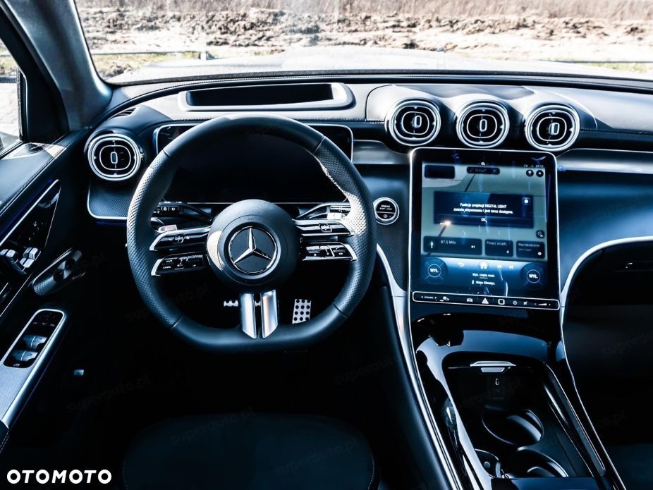 Mercedes-Benz GLC - 12