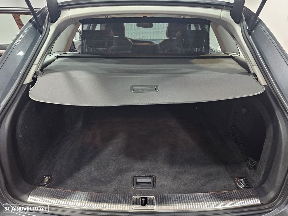 Audi A4 Avant 2.0 TDI S-line - 22