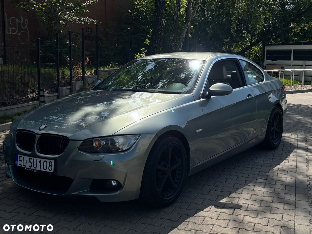BMW Seria 3 325i M Sport Edition - 17