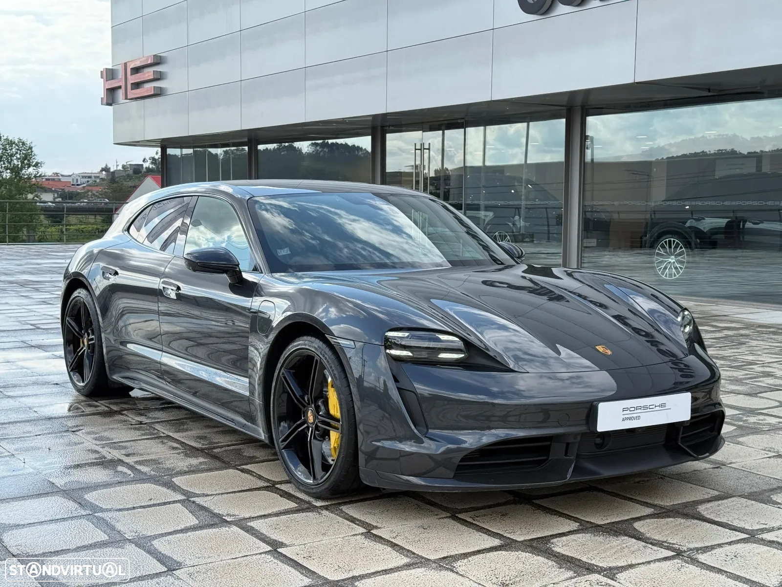 Porsche Taycan Sport Turismo Turbo S - 8