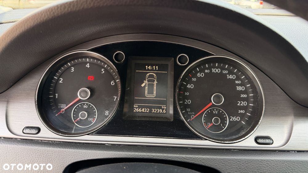 Volkswagen Passat - 9