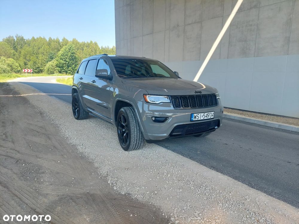 Jeep Grand Cherokee - 10