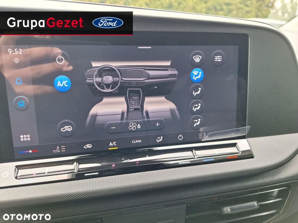 Ford Transit Connect - 8