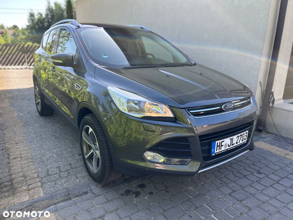 Ford Kuga 2.0 TDCi 2x4 Titanium - 3