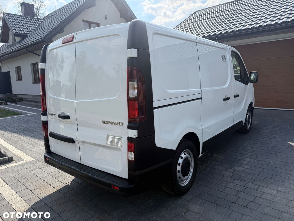 Renault Trafic - 14