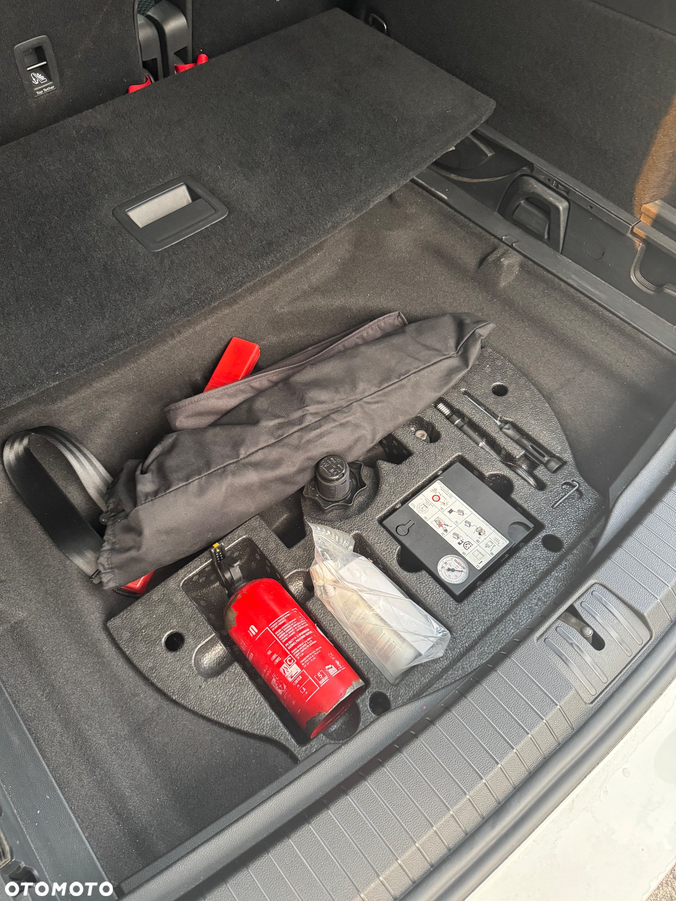 Volkswagen Touran - 10