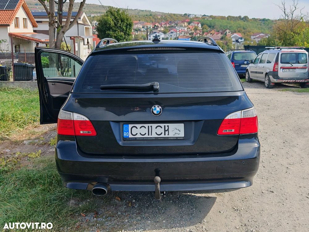 BMW Seria 5 520d Touring - 4