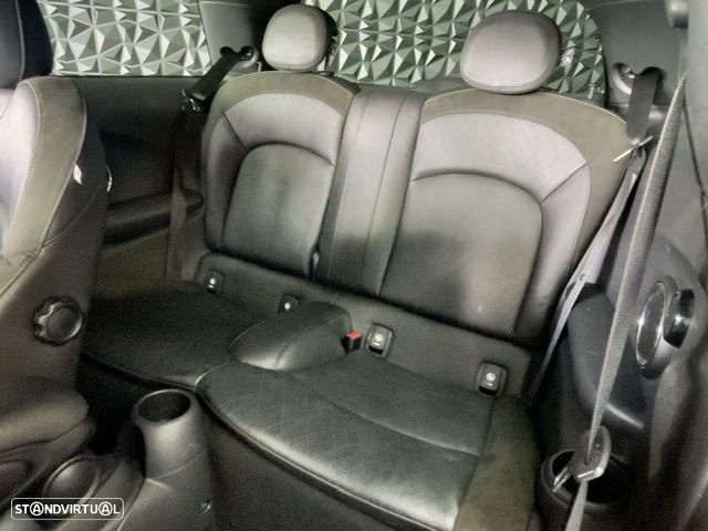 MINI 3 Portas Cooper Aut. - 27