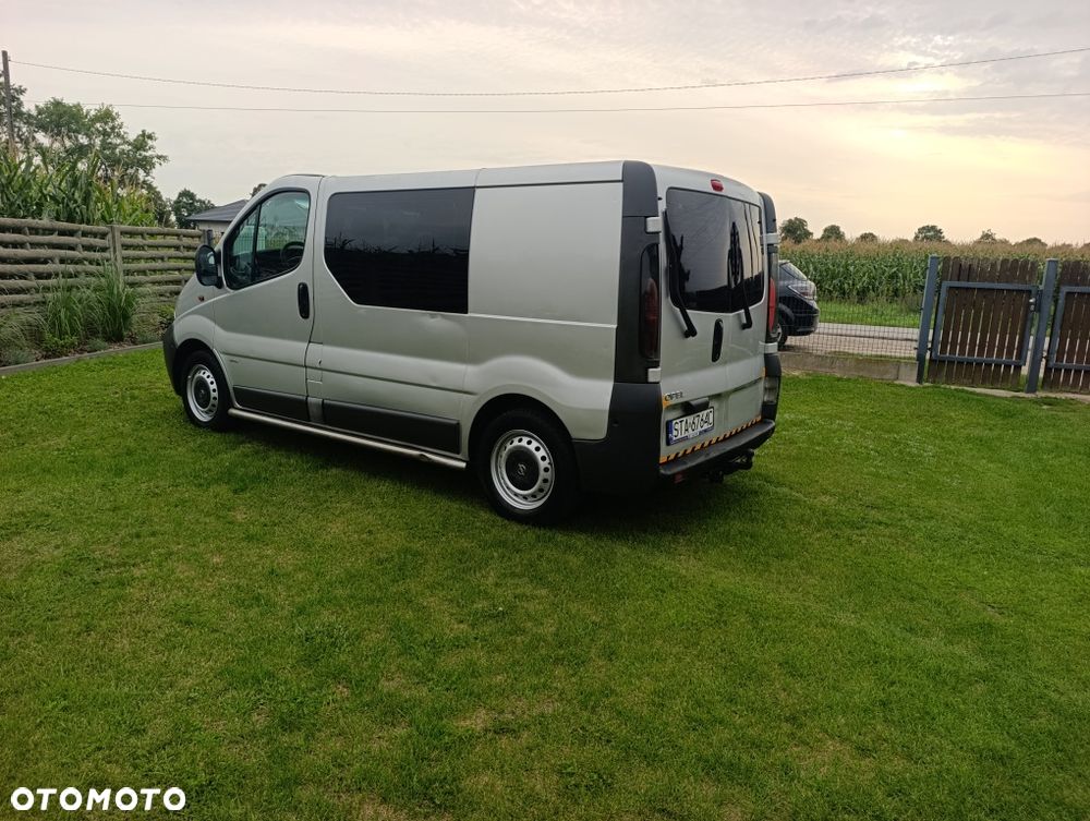 Opel Vivaro - 2