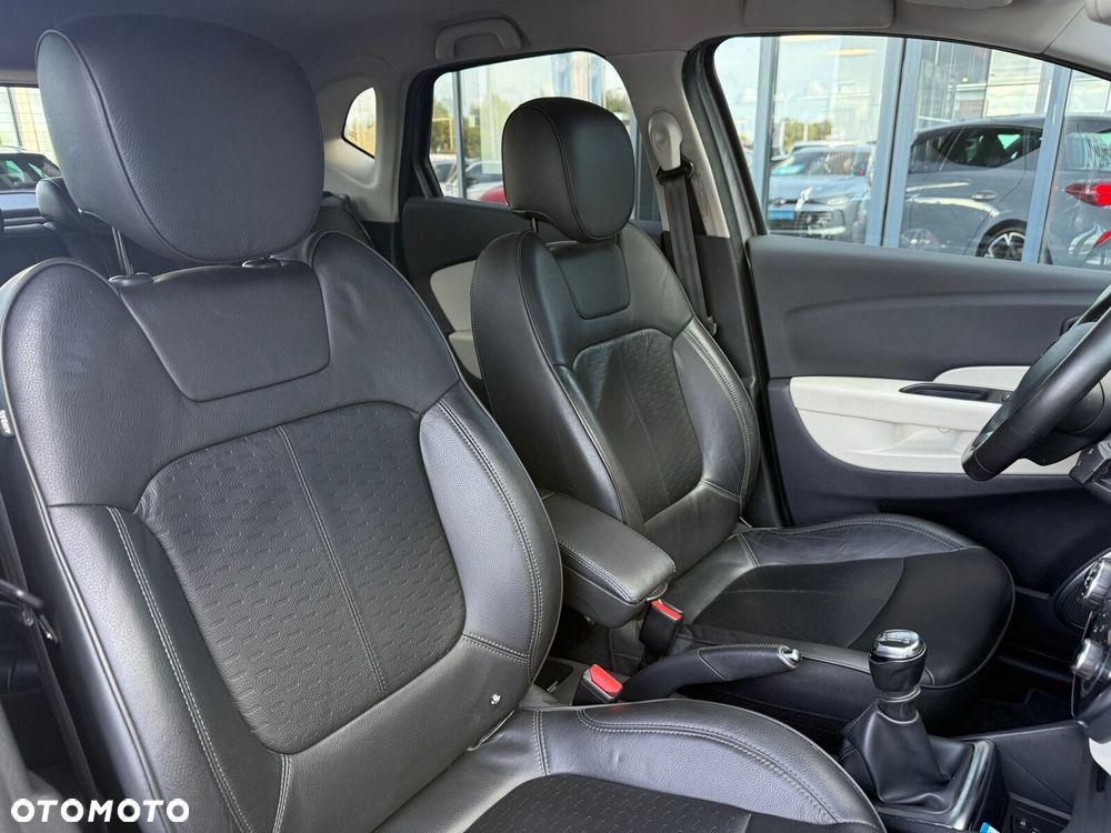 Renault Captur - 16
