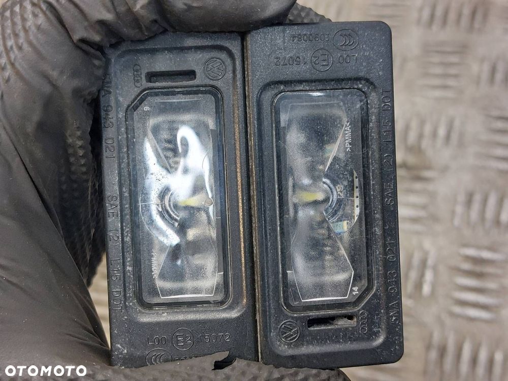 ZAMEK KLAPY BAGAŻNIKA SKODA OCTAVIA III LIFT 8R0827505A 5NA943021 - 2