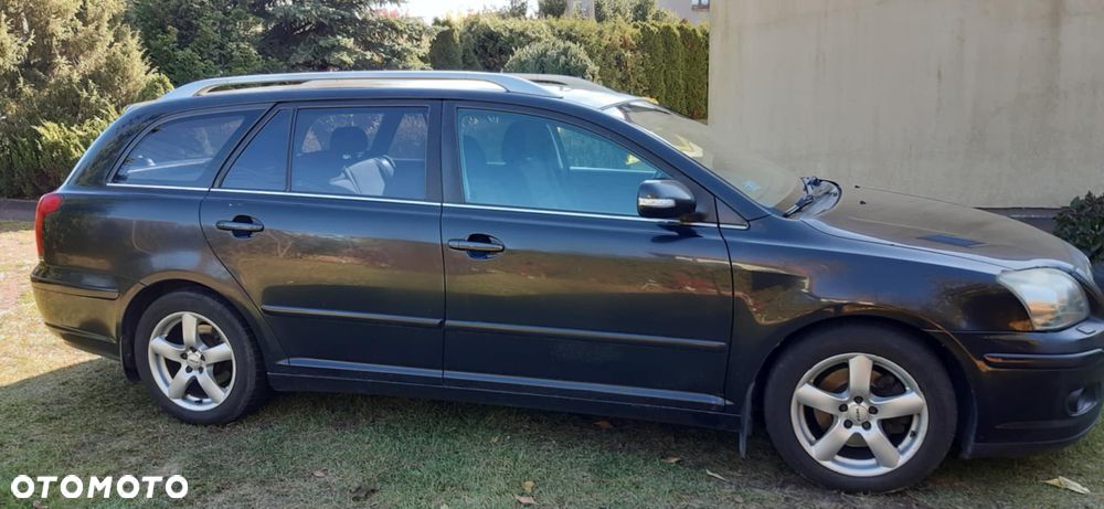 Toyota Avensis - 3