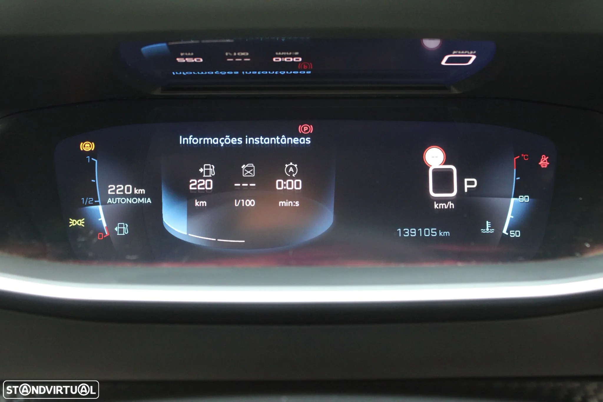 Peugeot 2008 1.2 PureTech Allure Pack EAT8 - 12