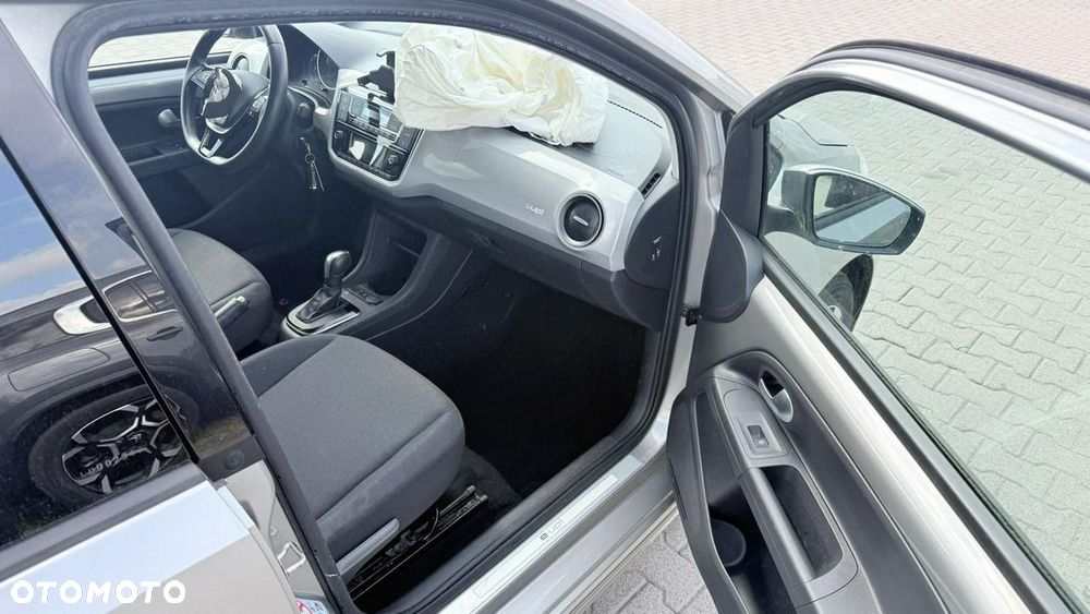 Volkswagen up! - 9