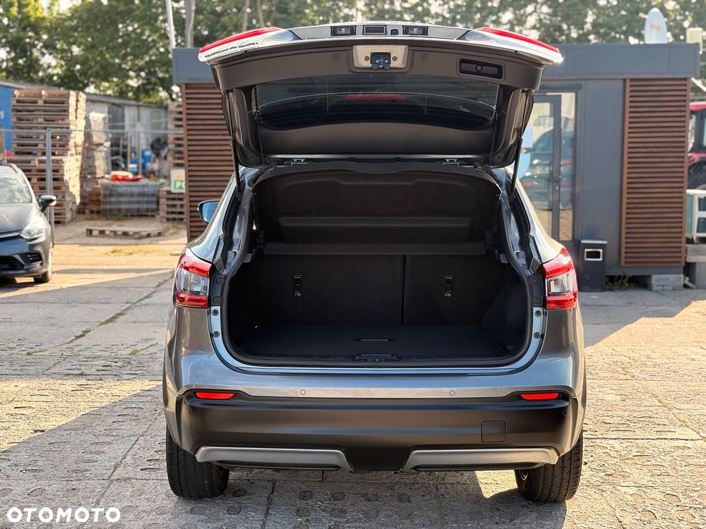 Nissan Qashqai 1.5 dCi Tekna EU6 - 19