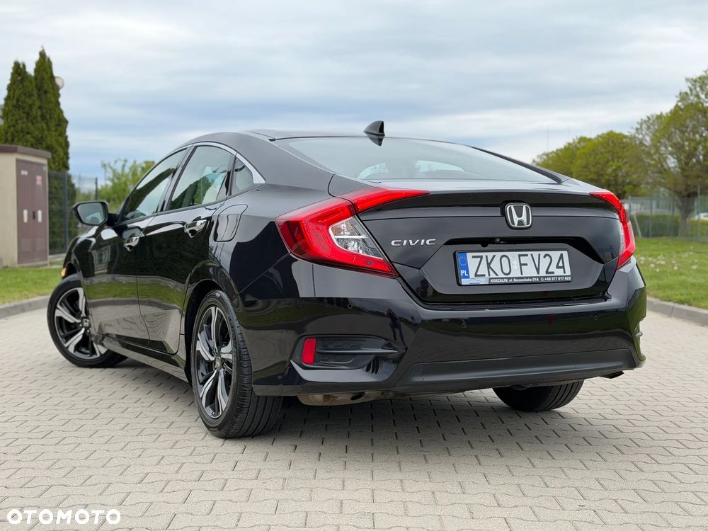 Honda Civic 1.5 i-VTEC Turbo Executive - 11