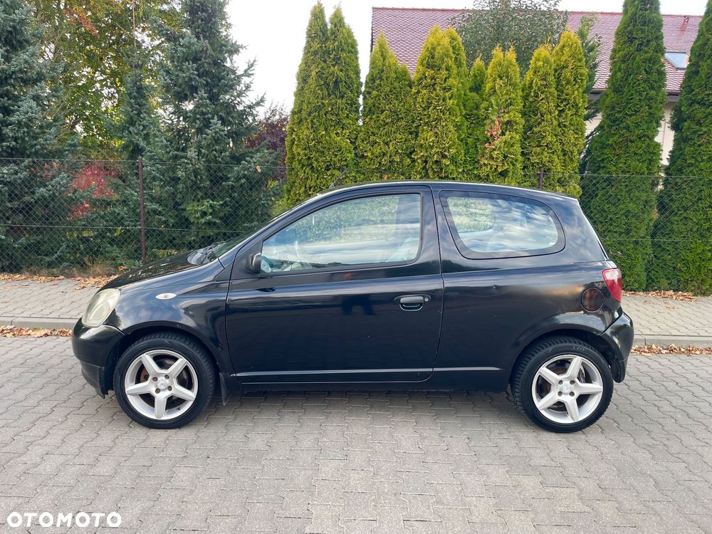 Toyota Yaris 2000 photo 5