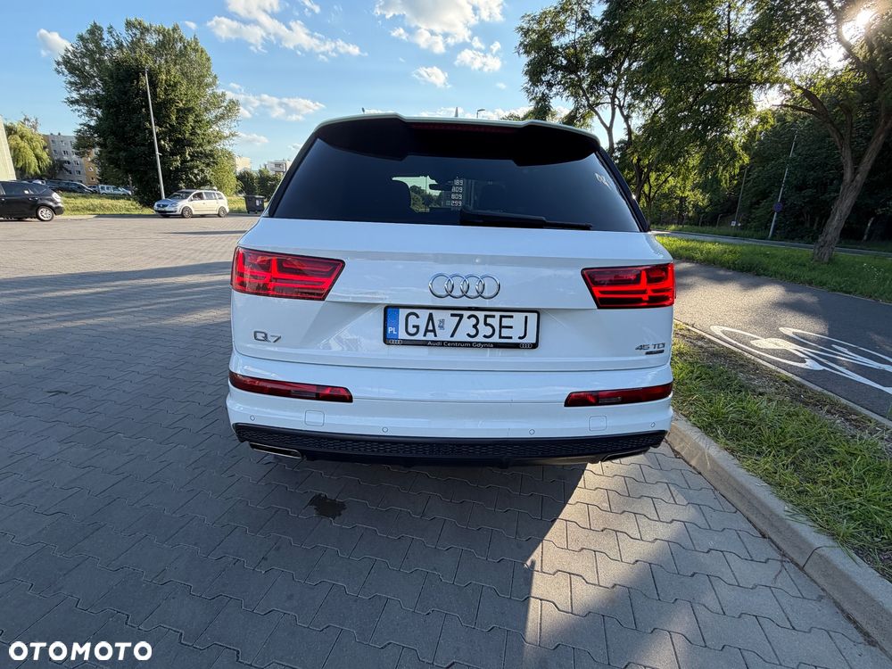 Audi Q7 - 6