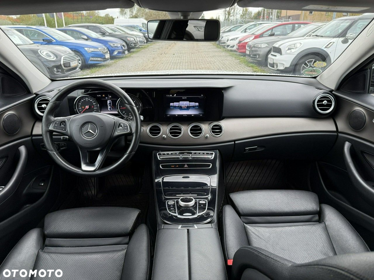 Mercedes-Benz Klasa E 200 d 9G-TRONIC - 5