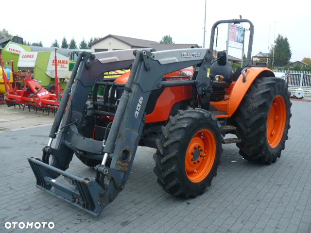 Kubota M8540 z ładowaczem Quicke - 12