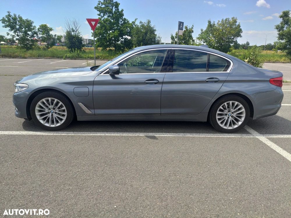 BMW 5 Series 2019 — imagine 11