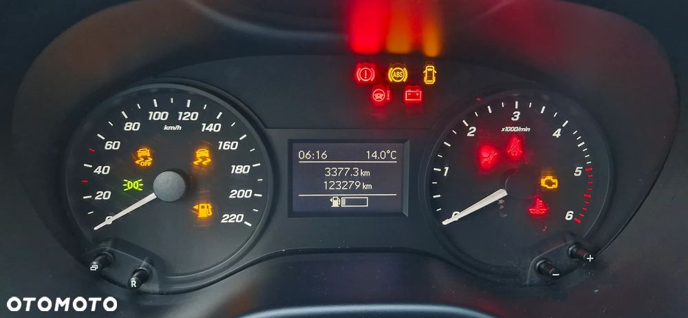 Mercedes-Benz Vito - 22