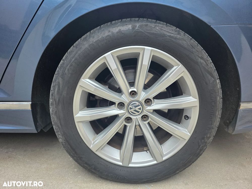 Volkswagen Passat 2.0 TDI DSG (BlueMotion Technology) Highline - 21