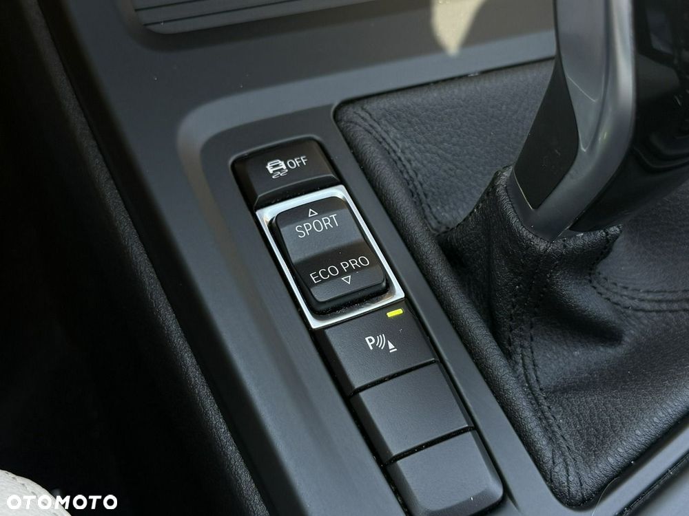 BMW X1 sDrive18i GPF xLine - 26