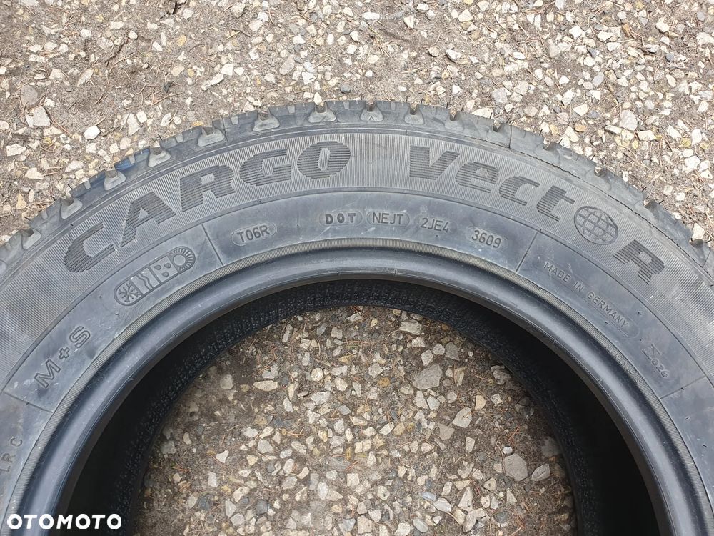 1X 215/65R16C 106/104T Goodyear Cargo Vector 215/65/16C - 3