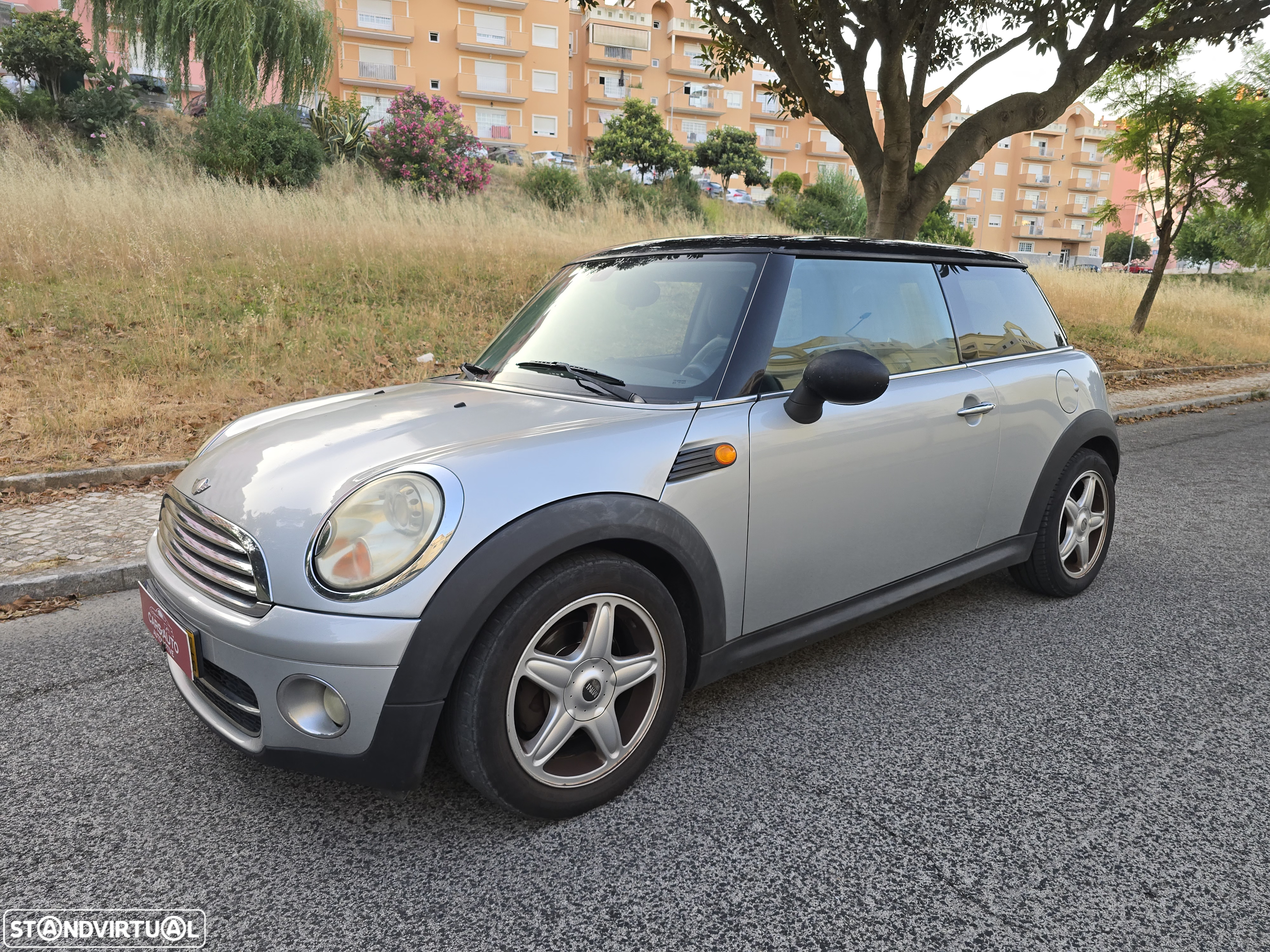 MINI 3 Portas Cooper D - 2