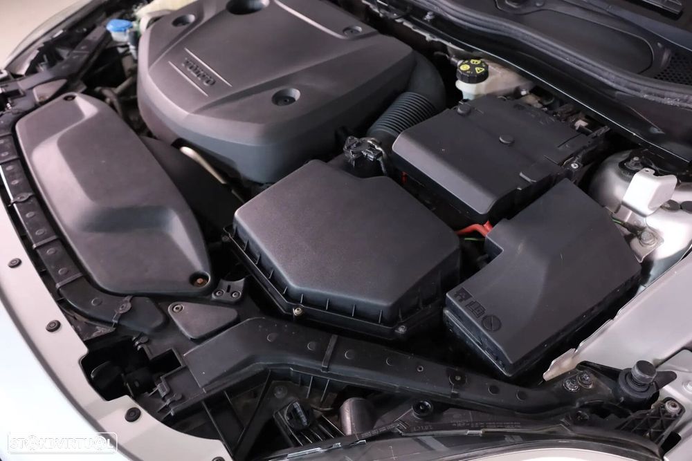 Volvo V40 2.0 D2 Momentum - 11