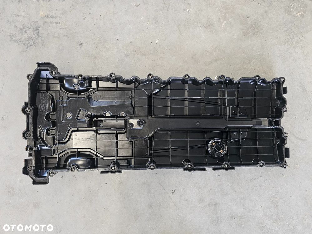 POKRYWA GÓRNA SILNIKA ZAWORÓW MERCEDES ATEGO OM936 EURO6 A9360100930 - 2