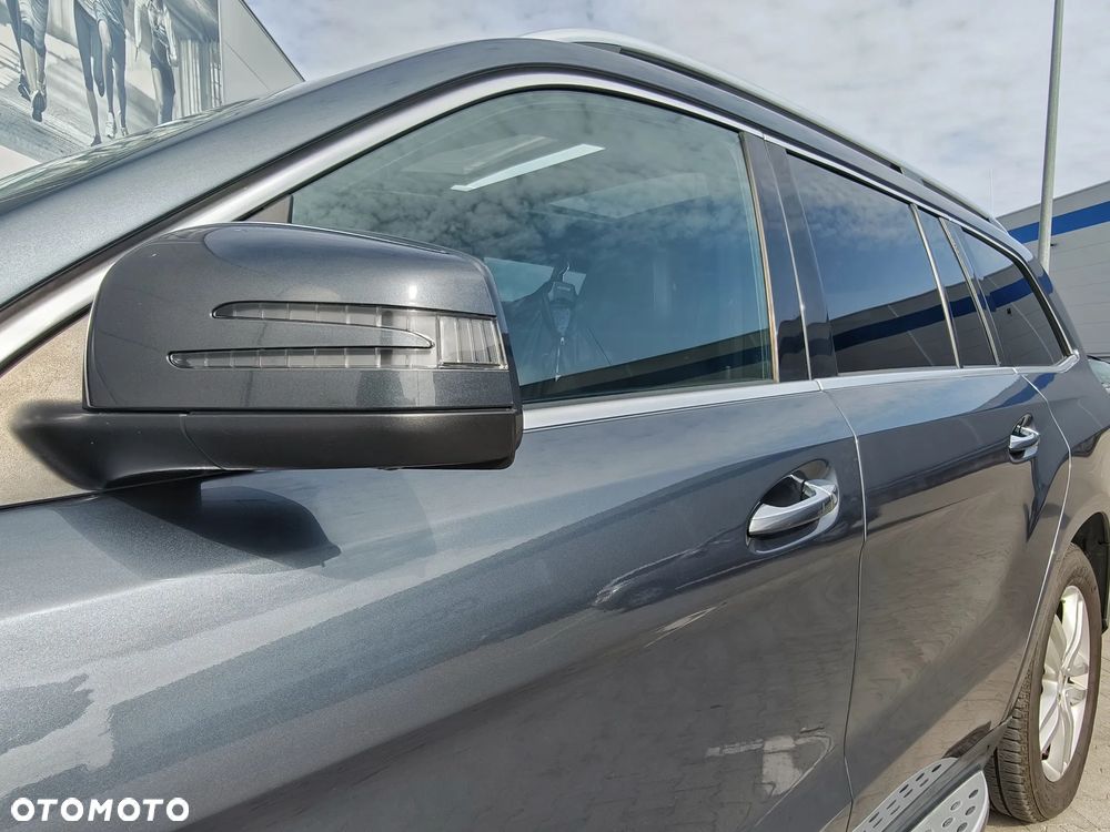 Mercedes-Benz GL 350 BlueTEC 4Matic 7G-TRONIC - 36