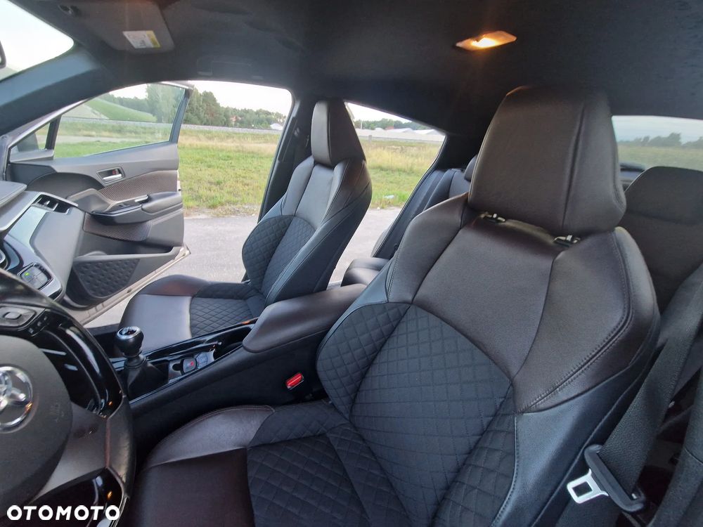 Toyota C-HR 1.2 T Prestige - 36