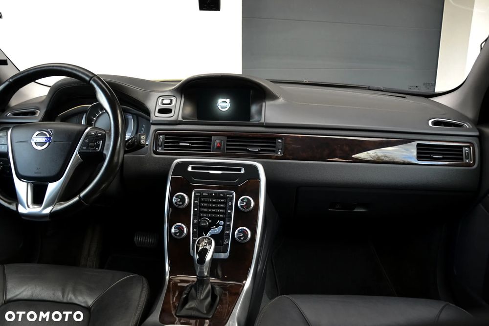Volvo XC 70 T5 AWD Summum - 9