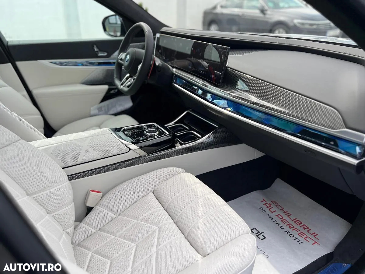 BMW M7 M760e xDrive - 40