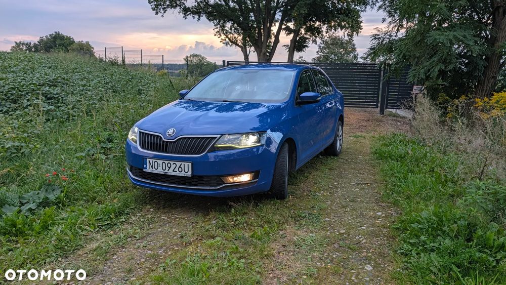 Skoda RAPID 1.0 TSI Style - 2
