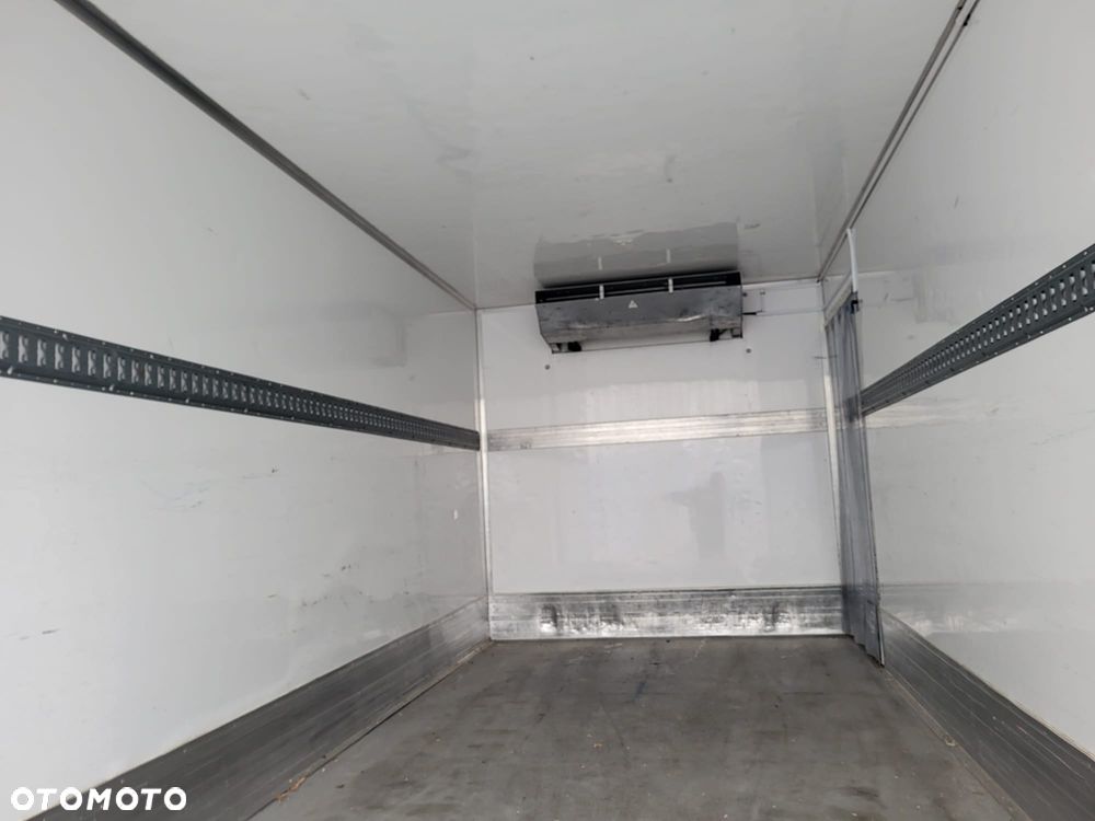 Mitsubishi Canter Fuso 9C18 2020r 187 tyś km Chłodnia Mroźnia Agregat CARRIER Supra 550 - 4