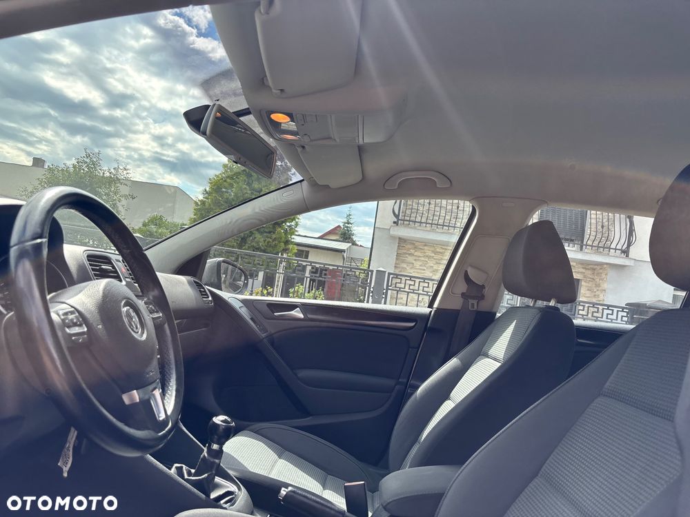 Volkswagen Golf 1.6 TDI DPF BlueMotion Technology Comfortline - 16